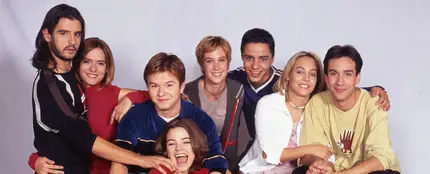 'Compañeros' se estrenó en 1998. 'Compañeros' se estrenó en 1998.