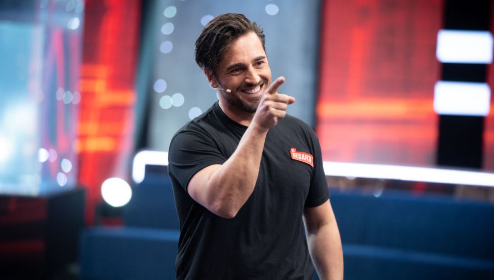 David Bustamante avisa: "El Satisfyer nos está adelantando por la derecha"