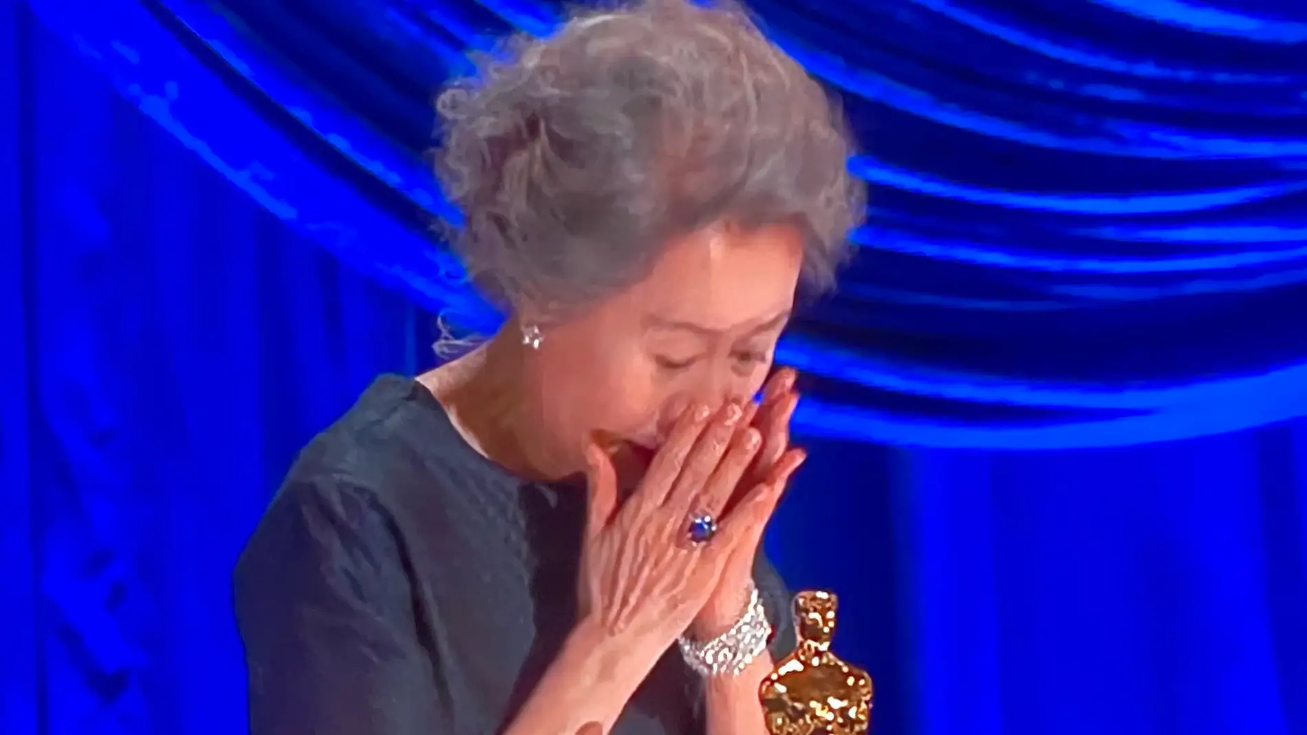 Sí sólo puedes ver un discurso de los Oscar, que sea el de Yuh-Jung Youn