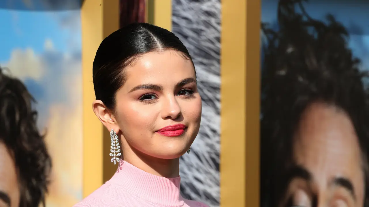 Selena Gomez cambia de imagen Selena Gomez cambia de imagen