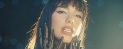 Dua Lipa - Levitating Featuring DaBaby Dua Lipa - Levitating Featuring DaBaby