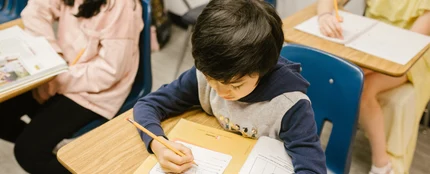 La respuesta de un niño sobre cómo evitar el ruido que deja en mal lugar a su madre La respuesta de un niño sobre cómo evitar el ruido que deja en mal lugar a su madre