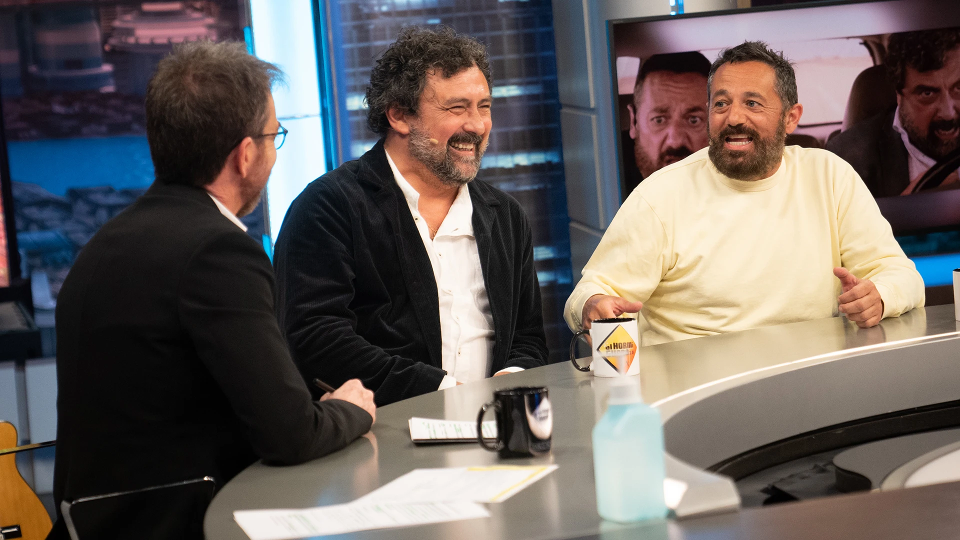 La gran metedura de pata de Pepón Nieto en el rodaje de 'Los hombres de Paco': "Estoy hasta los huevos de la tía esta" La gran metedura de pata de Pepón Nieto en el rodaje de 'Los hombres de Paco': "Estoy hasta los huevos de la tía esta"