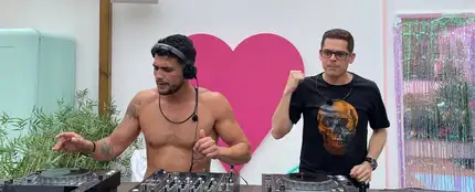 Brian Cross revoluciona la villa de Love Island Brian Cross revoluciona la villa de Love Island
