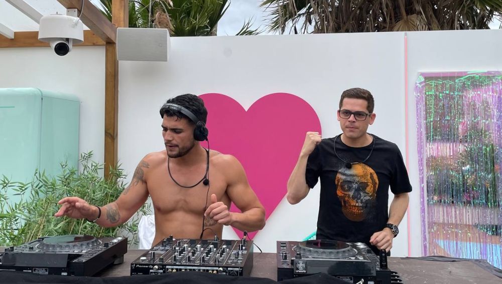 Brian Cross revoluciona la villa de Love Island