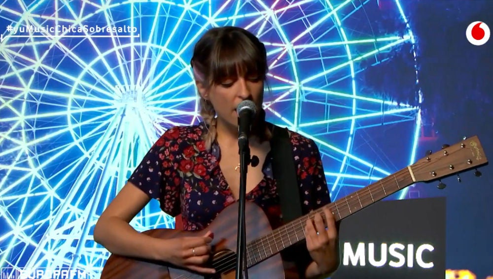 Chica Sobresalto canta 'Dopamina' en 'yu Music'