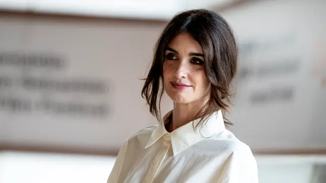 La familia de Paz Vega: sus tres hijos, su marido representante y la verdad sobre su apellido