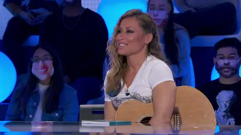 El homenaje de Verónica Romero a Àlex Casademunt cantando ‘Mi música es tu voz’ en ‘Pasapalabra’ El homenaje de Verónica Romero a Àlex Casademunt cantando ‘Mi música es tu voz’ en ‘Pasapalabra’