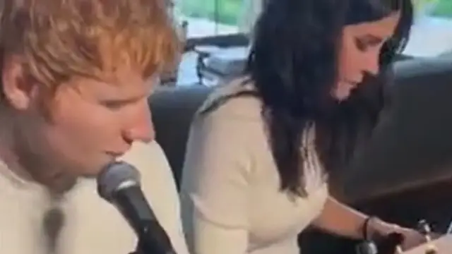 Ed Sheeran y Courteney Cox: desde cuándo son amigos y cómo surgió la relación de cantante y actriz