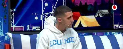 Love Yi: "Trabajaba en el Burger y decidí que quería cantar" Love Yi: "Trabajaba en el Burger y decidí que quería cantar"