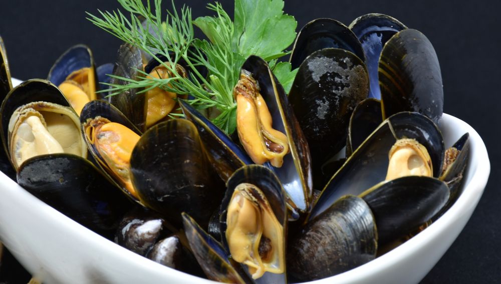 El truco para que los mejillones se abran más rápido