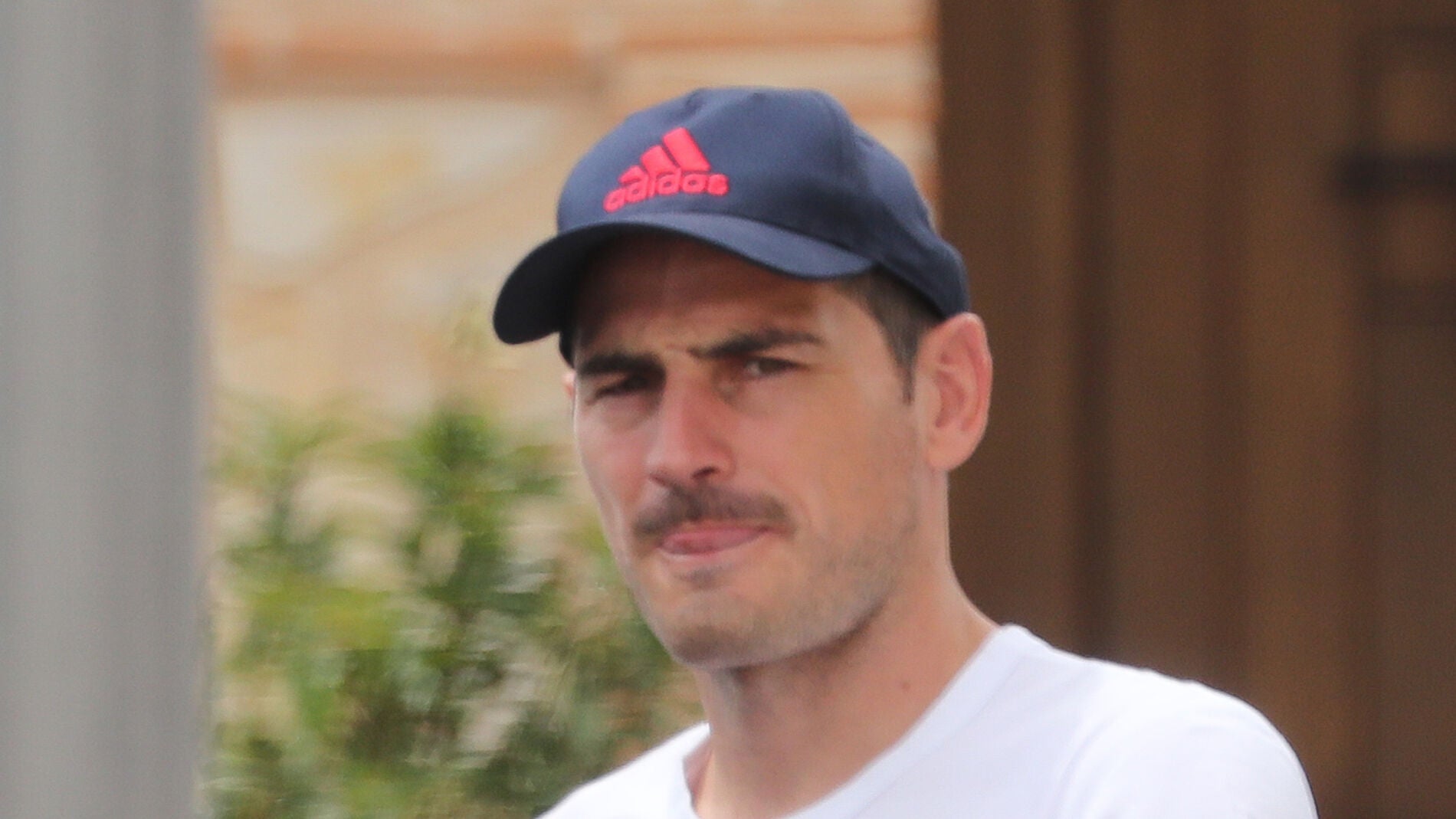 "Es Acojonante": Iker Casillas Niega Su Entrevista Con Una Revista Del ...