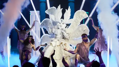 El Ángel se apodera de ‘Mask Singer’ al ritmo de ‘Swish Swish’ de Katy Perry  El Ángel se apodera de ‘Mask Singer’ al ritmo de ‘Swish Swish’ de Katy Perry