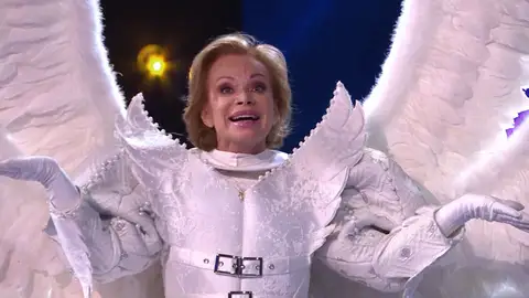 Paloma San Basilio se encontraba tras la máscara del Ángel: ¡así revelamos su identidad! Paloma San Basilio se encontraba tras la máscara del Ángel: ¡así revelamos su identidad!