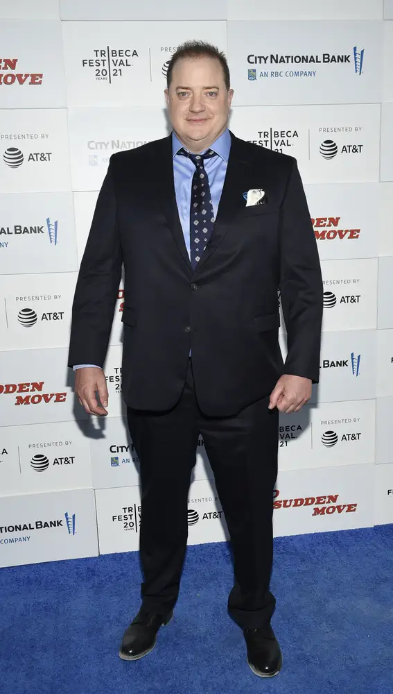 Brendan Fraser se prepara para interpretar a un hombre con obesidad mórbida.