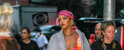 Rihanna ha sido vista grabando un posible videoclip en Nueva York Rihanna ha sido vista grabando un posible videoclip en Nueva York