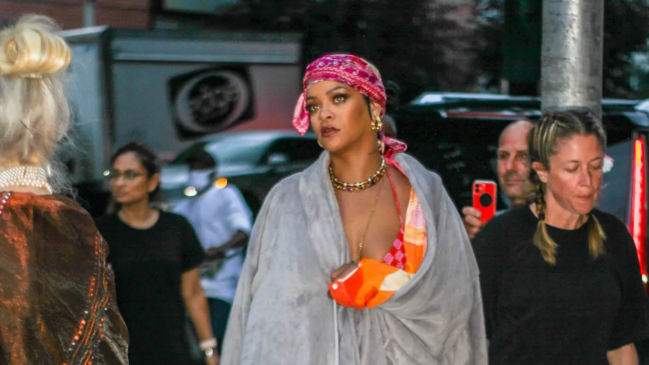 Rihanna ha sido vista grabando un posible videoclip en Nueva York Rihanna ha sido vista grabando un posible videoclip en Nueva York