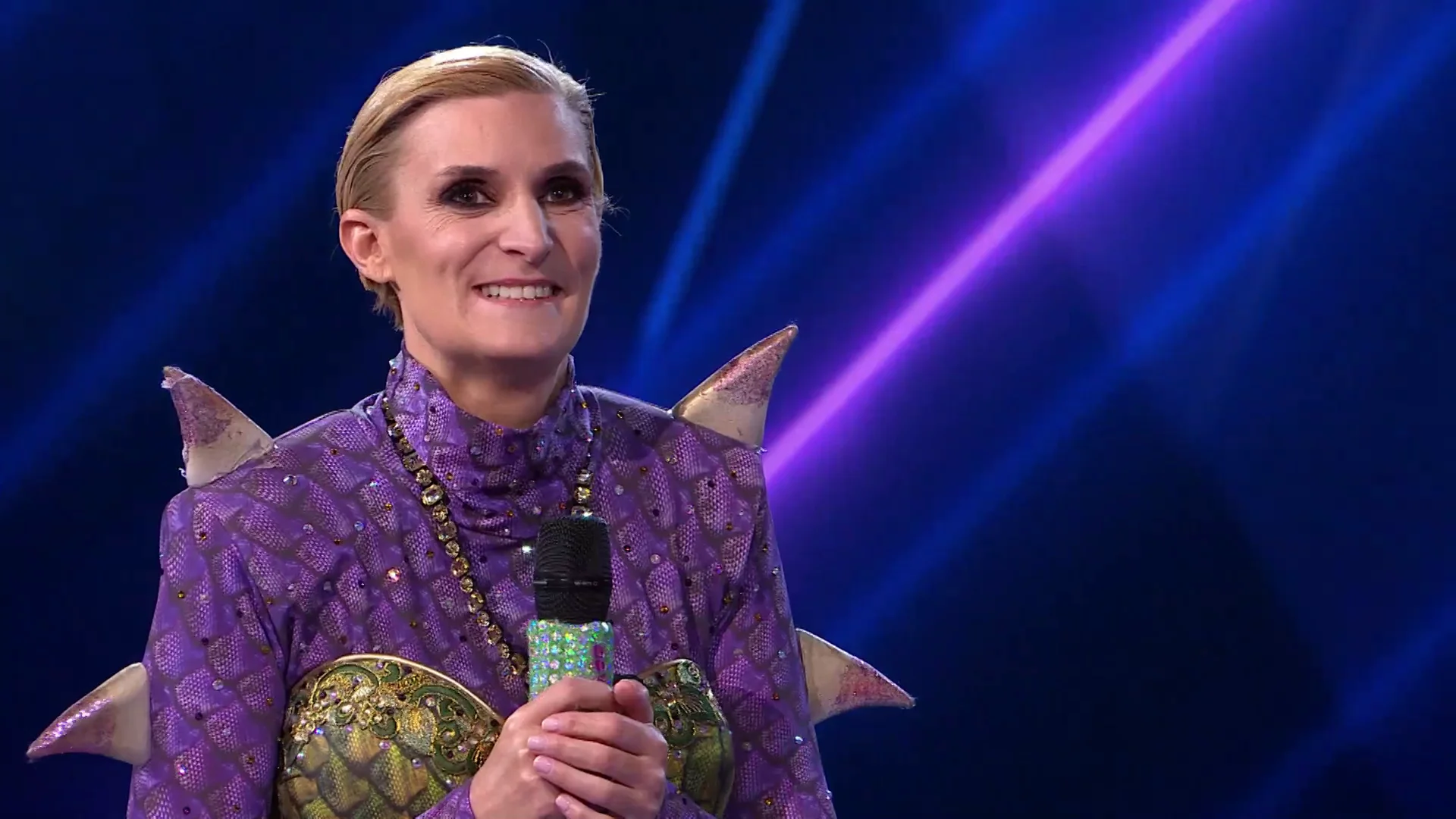 María Zurita era la ardiente Dragona: ¡la realeza llega a ‘Mask Singer’! 