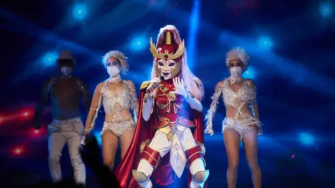 Dama Centella se desmelena con ‘Please don’t stop the music’ en la Gran Final Dama Centella se desmelena con ‘Please don’t stop the music’ en la Gran Final