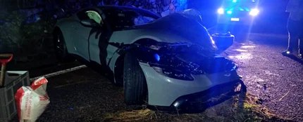 Un 'youtuber' español alardea de su nuevo coche de lujo y acaba estrellándolo a los pocos días Un 'youtuber' español alardea de su nuevo coche de lujo y acaba estrellándolo a los pocos días