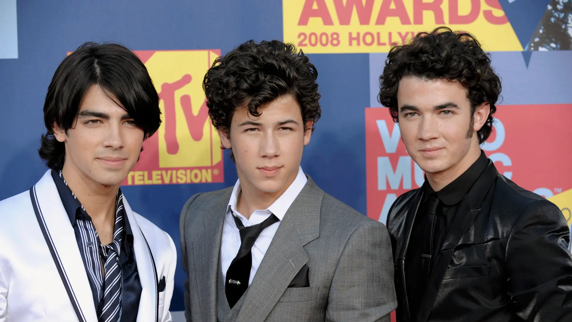 Así eran los Jonas Brothers en 2008