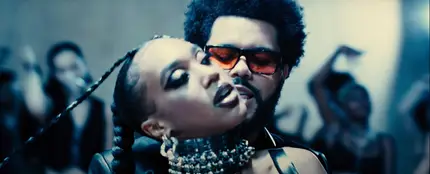 The Weeknd en el vídeo de 'Take My Breath' The Weeknd en el vídeo de 'Take My Breath'