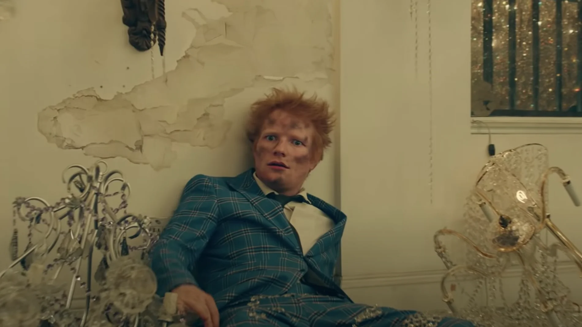 Ed Sheeran en el vídeo de Shivers