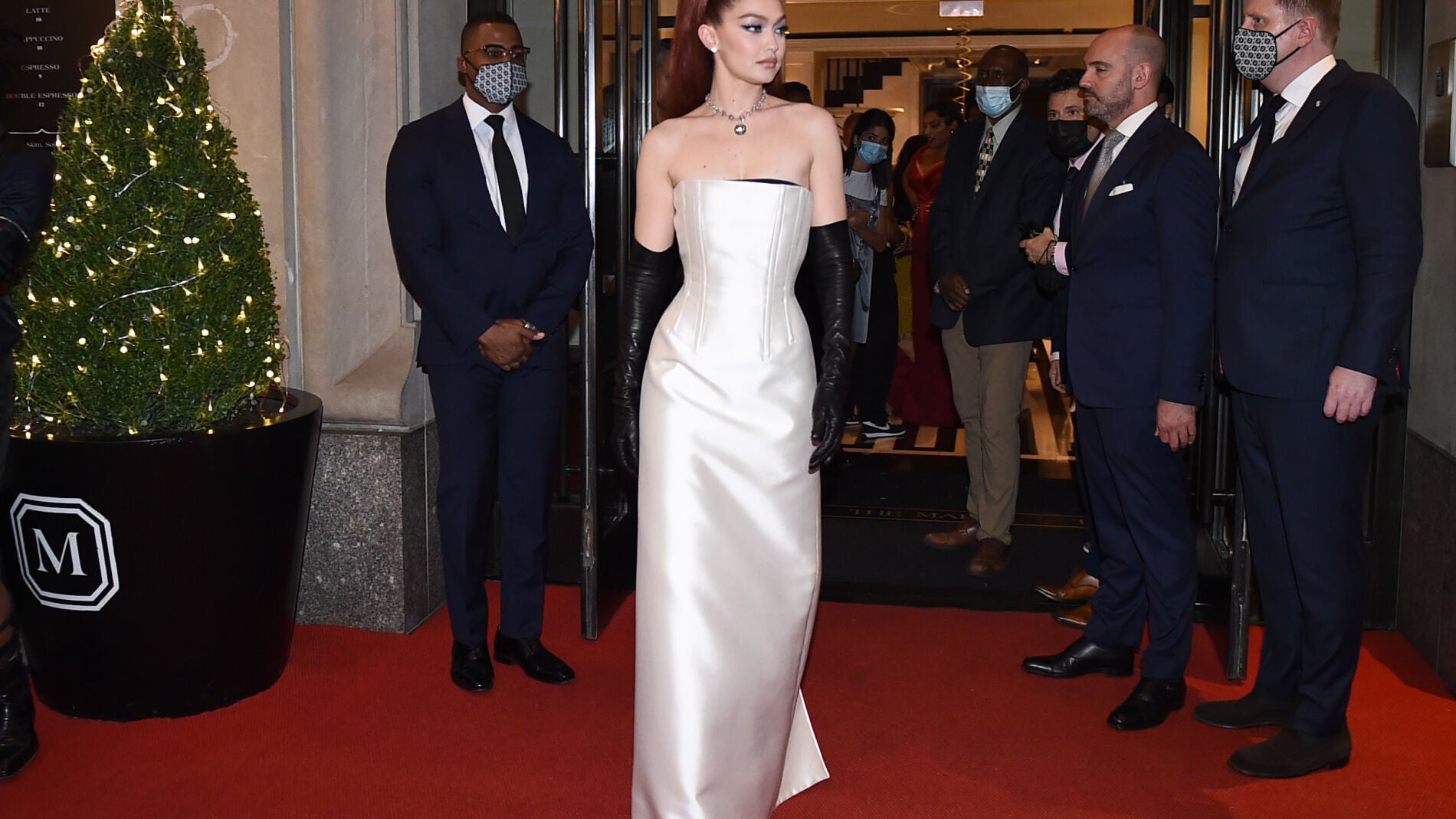 Gigi Hadid, de Prada