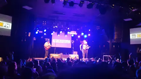 Dani Fernández canta 'Bailemos' Dani Fernández canta 'Bailemos'