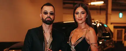 La romántica pedida de mano de Mike Bahía a Greeicy en pleno concierto de Alejandro Sanz La romántica pedida de mano de Mike Bahía a Greeicy en pleno concierto de Alejandro Sanz