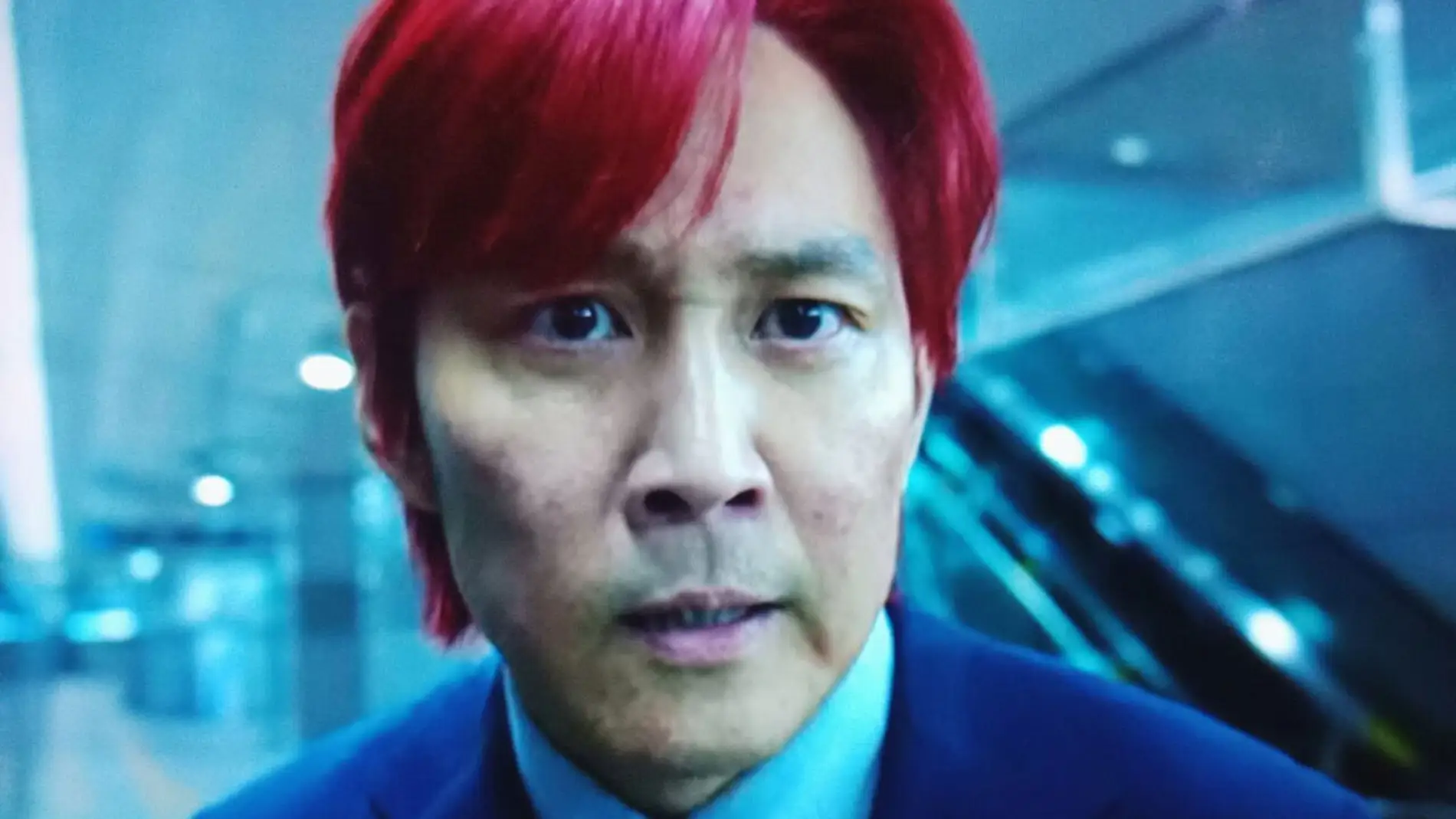 El actor Lee Jung-jae tras teñirse el pelo en 'El juego del calamar'
