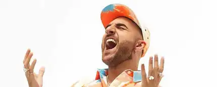 Nil Moliner invita a emocionarse con su nuevo disco 'Un secreto al que gritar' Nil Moliner invita a emocionarse con su nuevo disco 'Un secreto al que gritar'