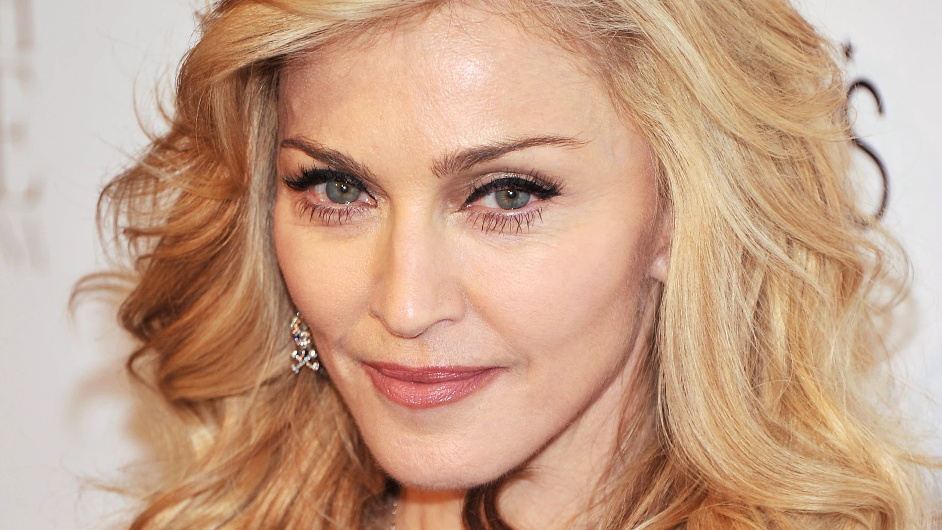 La criticada foto de Madonna recreando la muerte de Marilyn Monroe