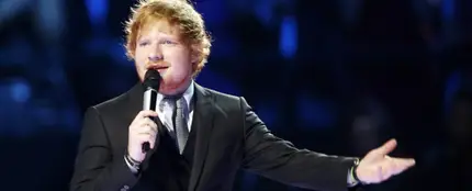 Ed Sheeran durante una presentación Ed Sheeran durante una presentación