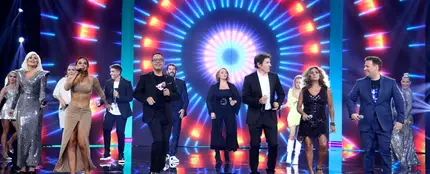 Ana Torroja, The Weeknd o la 'Fiesta' de Raffaellà Carrà inaugurarán esta noche la primera gala de 'Tu cara me suena' Ana Torroja, The Weeknd o la 'Fiesta' de Raffaellà Carrà inaugurarán esta noche la primera gala de 'Tu cara me suena'
