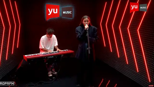 Eva B en 'yu Music'