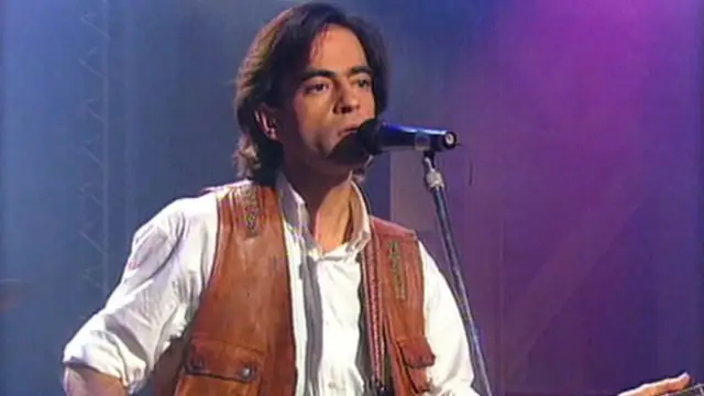 Enrique Urquijo