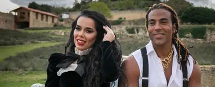 Beatriz Luengo y Yotuel Romero se casan por sorpresa por segunda vez Beatriz Luengo y Yotuel Romero se casan por sorpresa por segunda vez