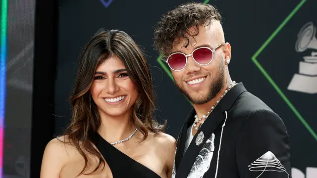 Mia Khalifa y Jhay Cortez
