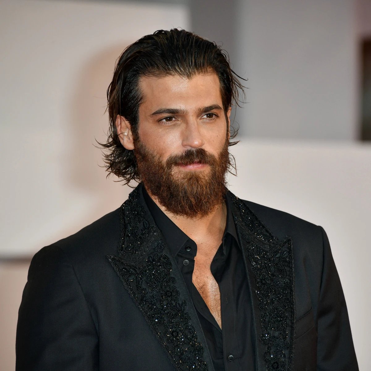 Can Yaman: su pasado como abogado, sus violentas polémicas en el set de rodaje y su ajetreada vida amorosa | Europa FM Can Yaman: su pasado como abogado, sus violentas polémicas en el set de rodaje y su ajetreada vida amorosa | Europa FM