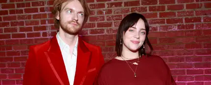 Billie Eilish y Finneas ganan el Globo de Oro a Mejor canción original Billie Eilish y Finneas ganan el Globo de Oro a Mejor canción original