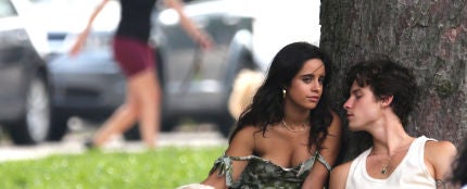 ¿Reconciliación a la vista? Camila y Shawn son captados dando un paseo en Miami