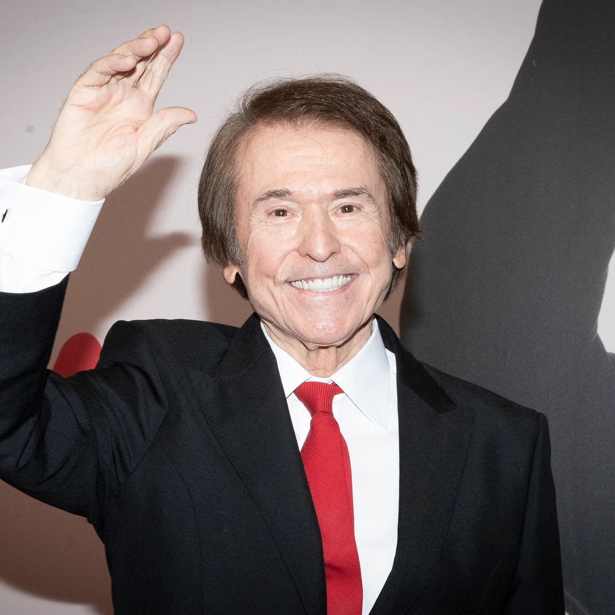 La historia del nombre artístico de Raphael o cómo una marca hizo que cambiase la F por PH | Europa FM