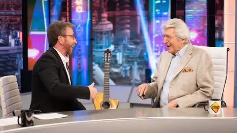 Manuel Alejandro desvela las dos canciones más rentables de la historia... ¡y no son suyas! Manuel Alejandro desvela las dos canciones más rentables de la historia... ¡y no son suyas!