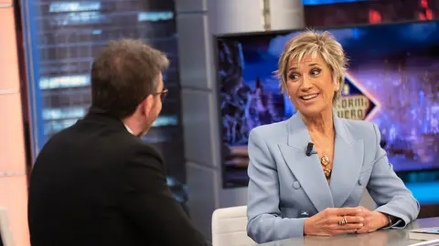 Julia Otero recuerda el "choque" al saber que tenía cáncer: "Te pasa por la mente la vida futura" Julia Otero recuerda el "choque" al saber que tenía cáncer: "Te pasa por la mente la vida futura"