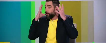 Dani Mateo cuenta cómo pilló a sus padres "en plena faena" al menos tres veces: "Los adultos no roncan así" Dani Mateo cuenta cómo pilló a sus padres "en plena faena" al menos tres veces: "Los adultos no roncan así"
