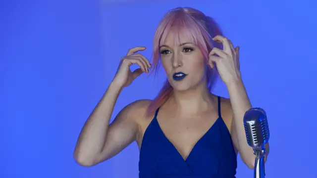 Así es Alba Reig, la novia de María Pelae y también cantante