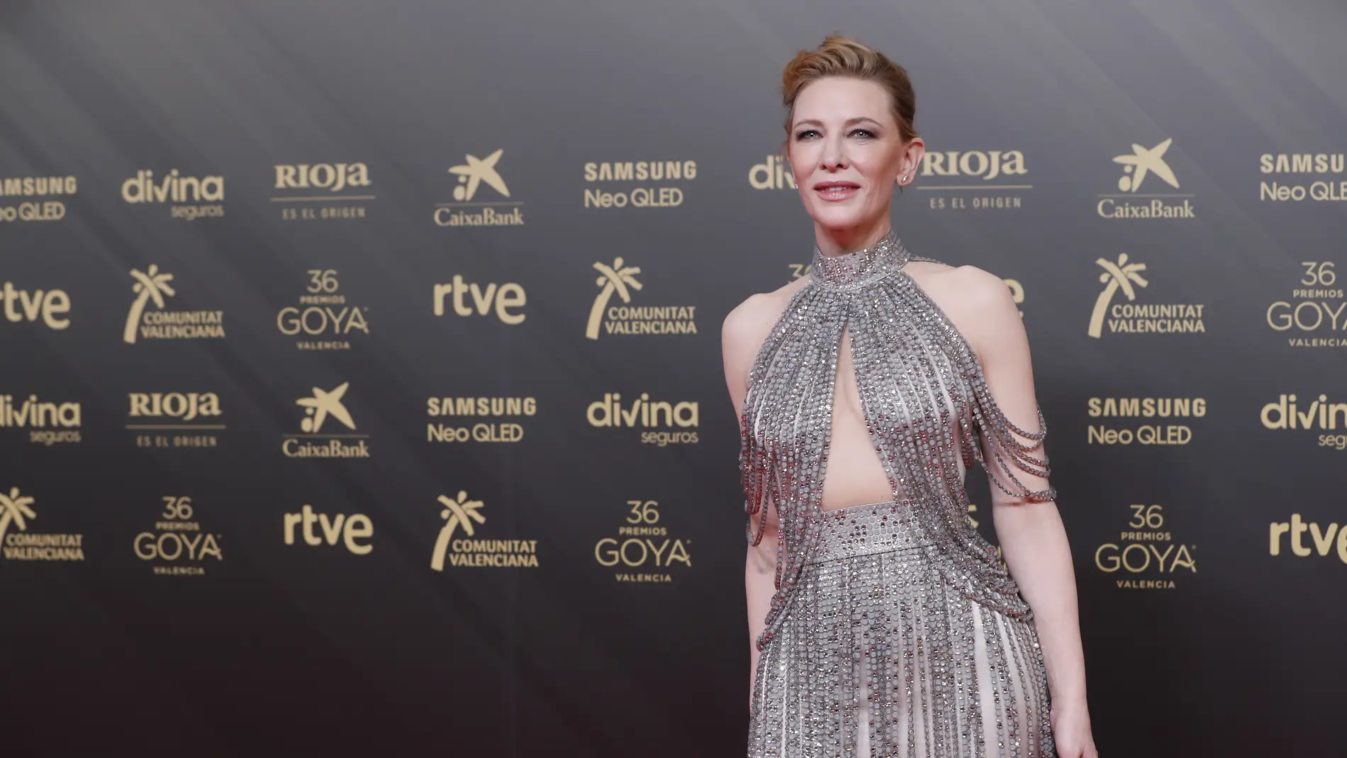 Cate Blanchett recibe el primer Goya internacional de la historia
