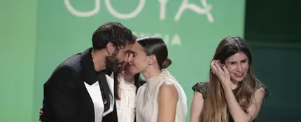 ¿Cuánto tiempo llevan juntos Verónica Echegui y Álex García? La pregunta que te harás tras su discurso en los Goya ¿Cuánto tiempo llevan juntos Verónica Echegui y Álex García? La pregunta que te harás tras su discurso en los Goya