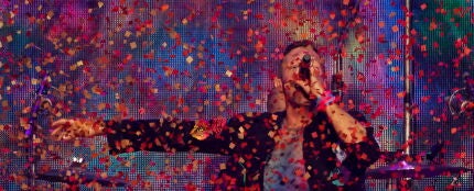 Chris Martin de Coldplay durante un concierto